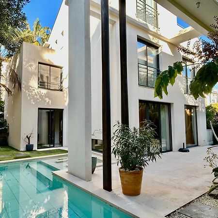 Rumah Bali Cannes Exterior photo